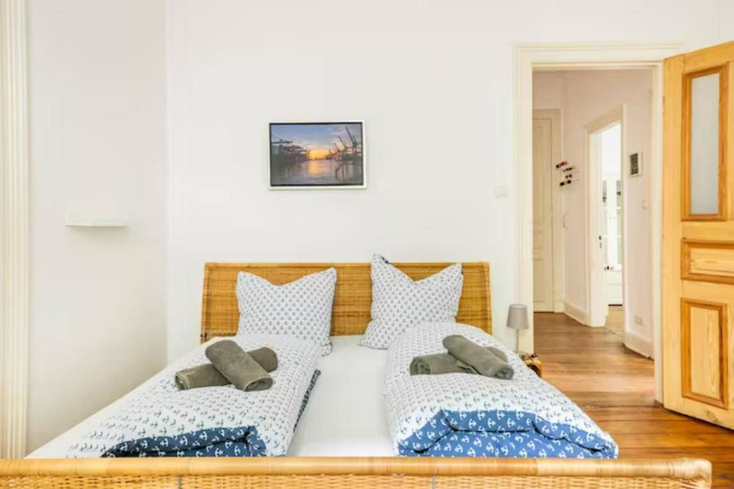 Grosszuegige 185M2-Altbauwohnung In Bestlage 7Zimmer-2Baeder-2Kuechen-2Wcs Hamburg Kültér fotó